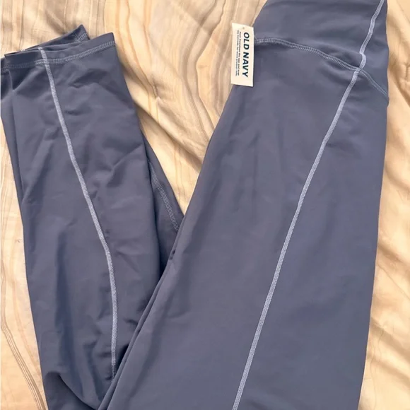 Old Navy Women’s Slate Blue Leggings - Picture 6 of 7